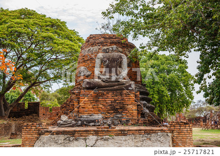 Wat Sri Sanphet Ayutthaya, Thailand   25717821