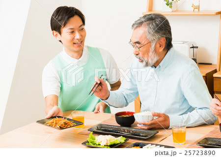 介護イメージ 25723890