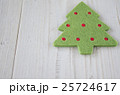 フェルトのクリスマスツリー 25724617
