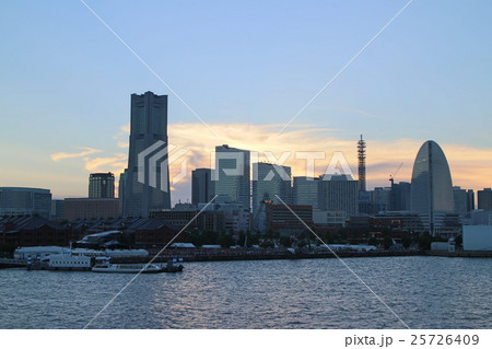 みなとみらいの夕景 みなとみらいの夕景 25726409