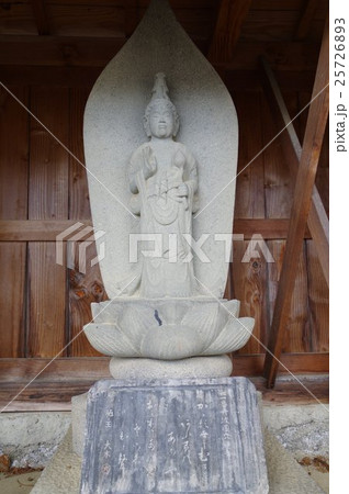 信州の文化財　名工　守屋貞治の石仏　聖観音像（伊那市高遠建福寺　西国三十三ヶ所観音　第二十一番） 25726893