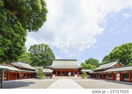 熊本市の総鎮守といわれる藤崎八旛宮,秋には1070余年の歴史と伝統を誇る秋季例大祭が行われる 25727020