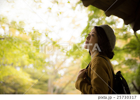 秋冬 ポートレート 女性 秋冬 ポートレート 女性 25730317