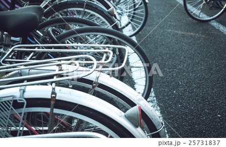 駐輪場 25731837