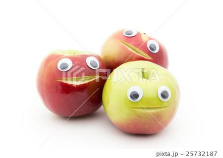 目玉シール・リンゴ(品種:マッキントッシュ): Wiggly-eyed apple 目玉シール・リンゴ(品種:マッキントッシュ): Wiggly-eyed apple 25732187