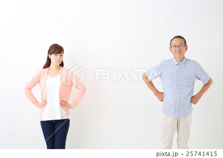 男女ポートレート 25741415