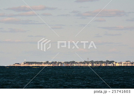 魚津海岸から見る冬型しんきろう 25741603