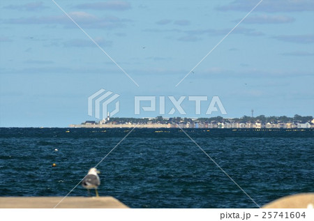 魚津海岸から見る冬型しんきろう 25741604
