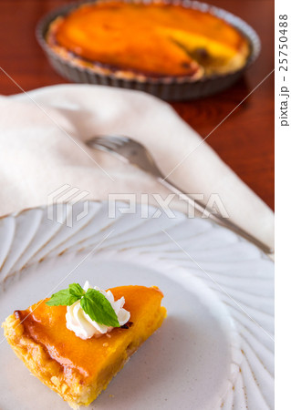 Pumpkin pie Pumpkin pie 25750488