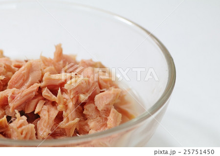 ツナ缶 25751450