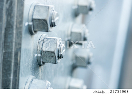 ボルト締め 25752963