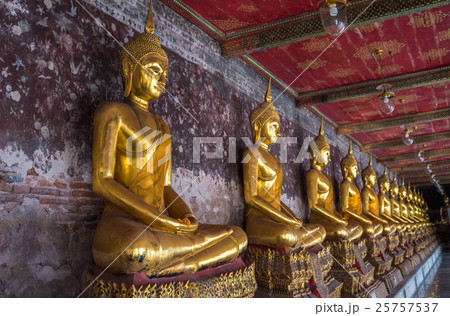 Golden buddhas in Wat Suthat, Bangkok 25757537