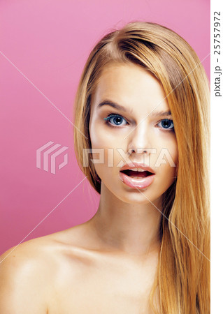 young pretty blonde woman with hairstyle close up 25757972