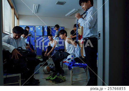 ビジネスマン　スポーツ　イメージ 25766855