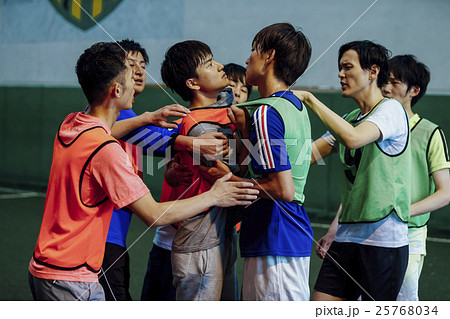 フットサル　乱闘 25768034