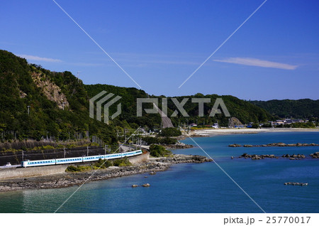 太平洋の大俯瞰 381系くろしお 太平洋の大俯瞰 381系くろしお 25770017