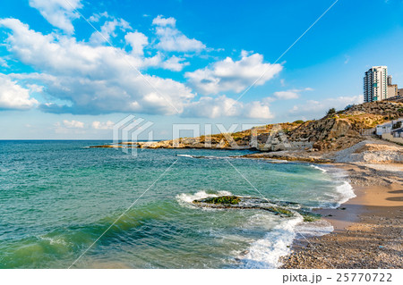 ベイルートの海岸(レバノン、ベイルート) 25770722