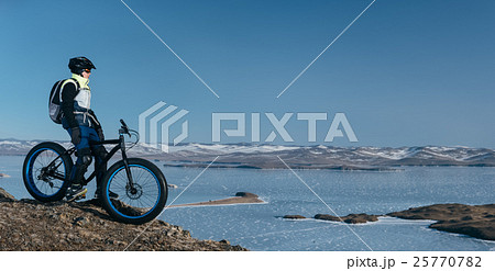 Fatbike fat bike or fat-tire bike  25770782
