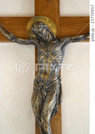 Jesus crucified on the cross 25770957