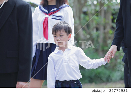 親族　法事イメージ 25772981