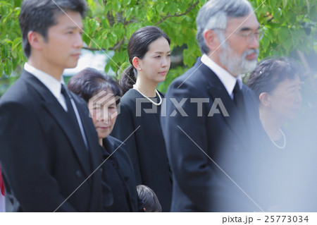 親族 法事イメージ 親族 法事イメージ 25773034
