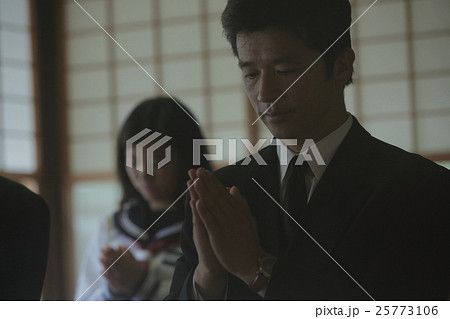 親族 法事イメージ 親族 法事イメージ 25773106