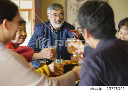 親族　正月イメージ 25773305