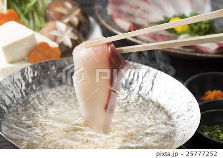 鰤しゃぶしゃぶ 25777252