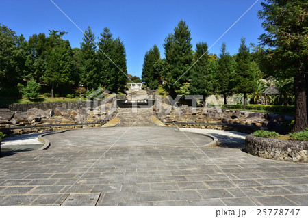 姫路の手柄山中央公園 25778747