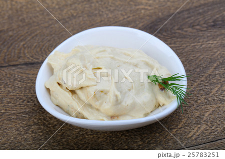 Hummus 25783251