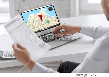 businessman with laptop computer working at office 25792090