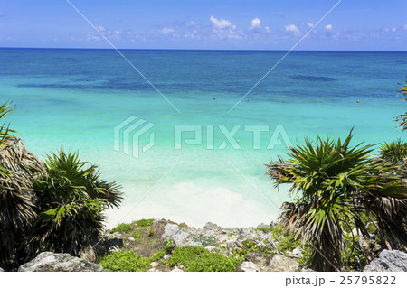 カリブ海のトゥルム遺跡 カリブ海のトゥルム遺跡 25795822