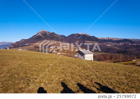 Plateau of Lessinia and Italian Alps 25799072