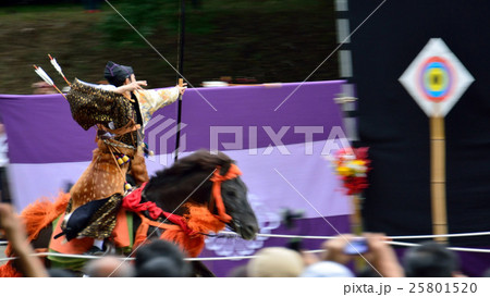 流鏑馬 流鏑馬 25801520