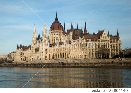 Hungarian parliament building 25804140