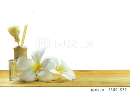 Bottle-conditioned with plumeria 25804376