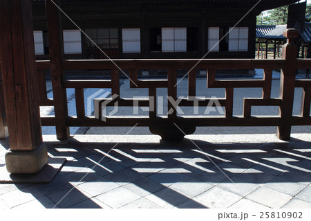 京都府宇治市　萬福寺　卍崩の勾蘭 25810902