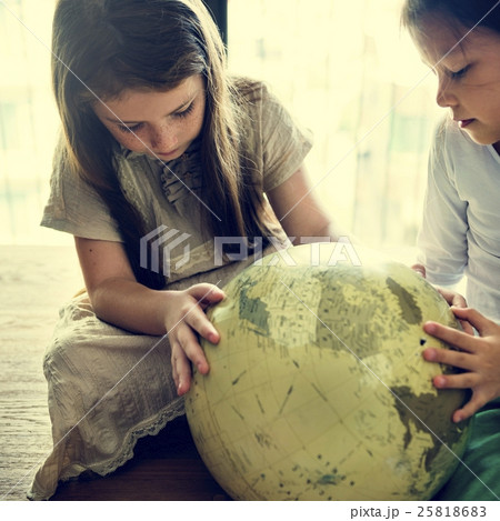 Girls Friends Globe Geography Concept 25818683