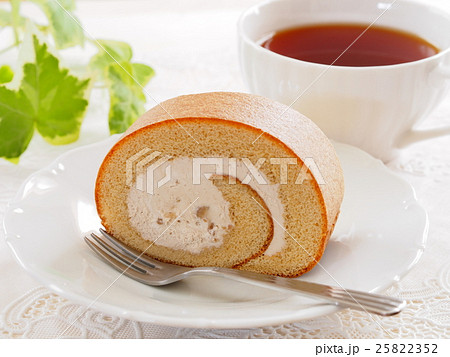 ロールケーキ 25822352