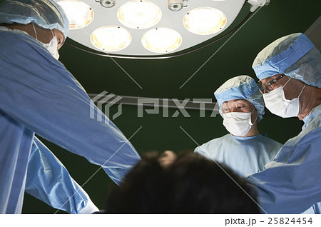 医療　手術イメージ 25824454