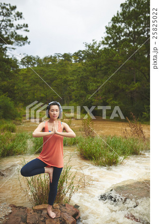 Tree pose Tree pose 25825022
