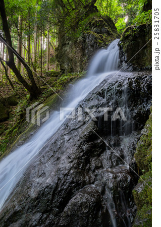 河原田不動（一の滝）（兵庫県穴粟市一宮町河原田） 25831705
