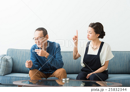 喫煙者と非喫煙者 喫煙者と非喫煙者 25832344