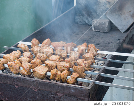 バーベキュー 25833876
