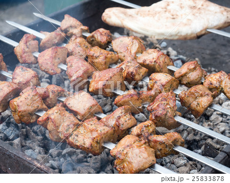 バーベキュー 25833878