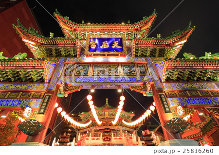 横浜媽祖廟の夜景 25836260