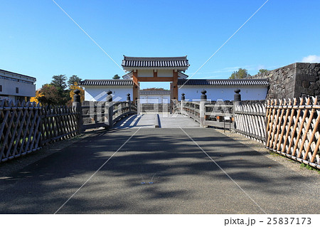 山形城　本丸一文字門 25837173