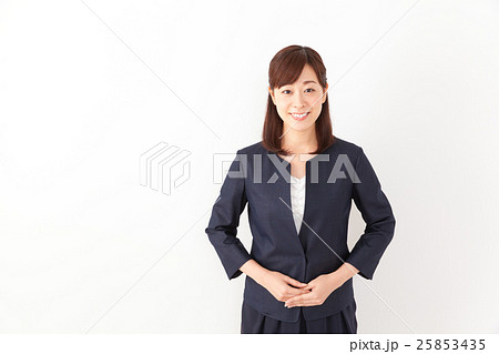 かしこまるキャリアウーマン かしこまるキャリアウーマン 25853435