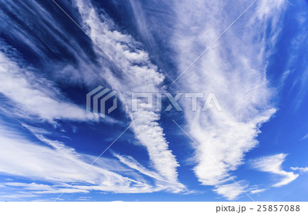 青空と白い雲 青空 青い空 25857088
