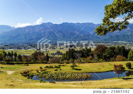 信州 安曇野 池田町 秋のあづみの池田クラフトパークと安曇野 信州 安曇野 池田町 秋のあづみの池田クラフトパークと安曇野 25865592